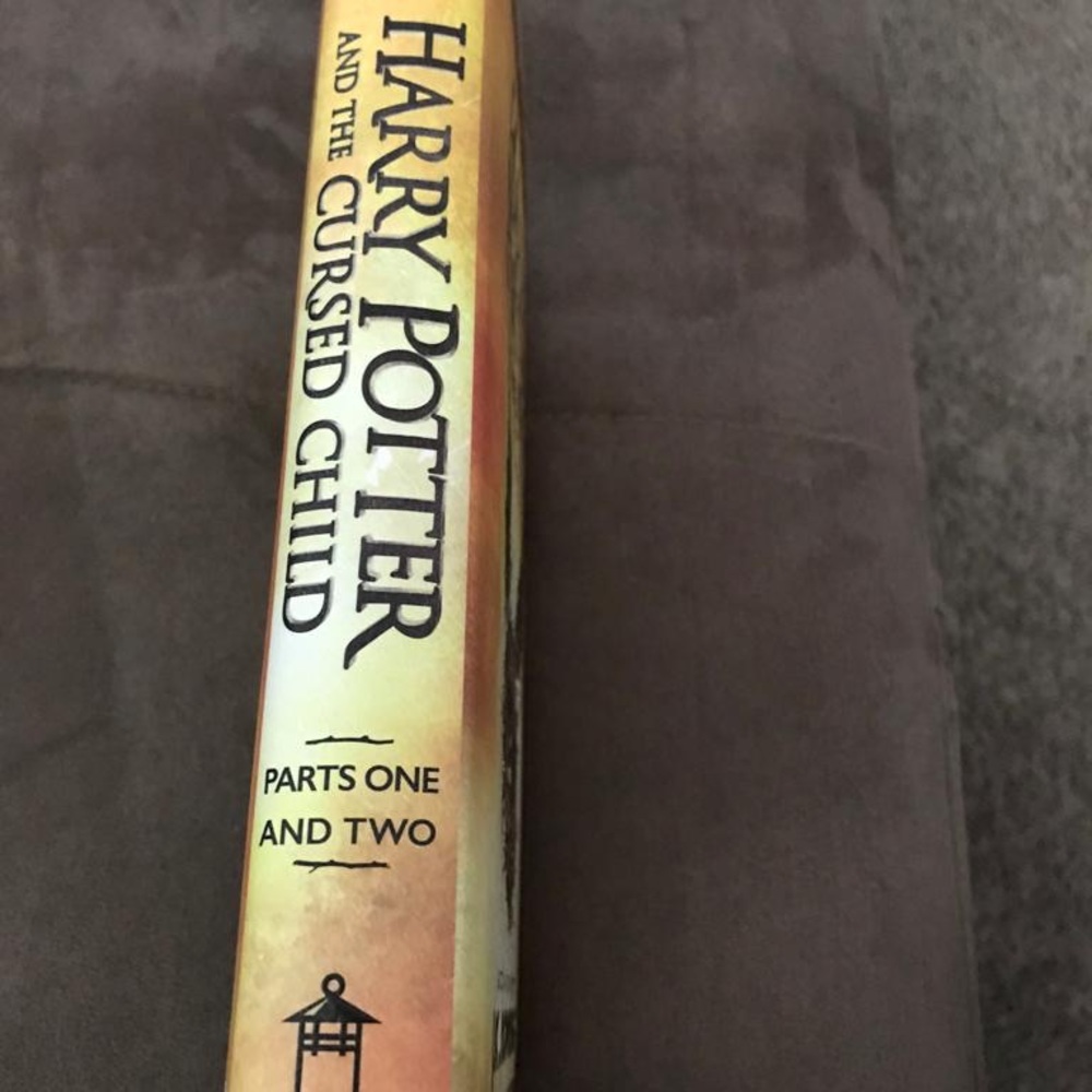 Harry Potter book - Picture 3 of 3